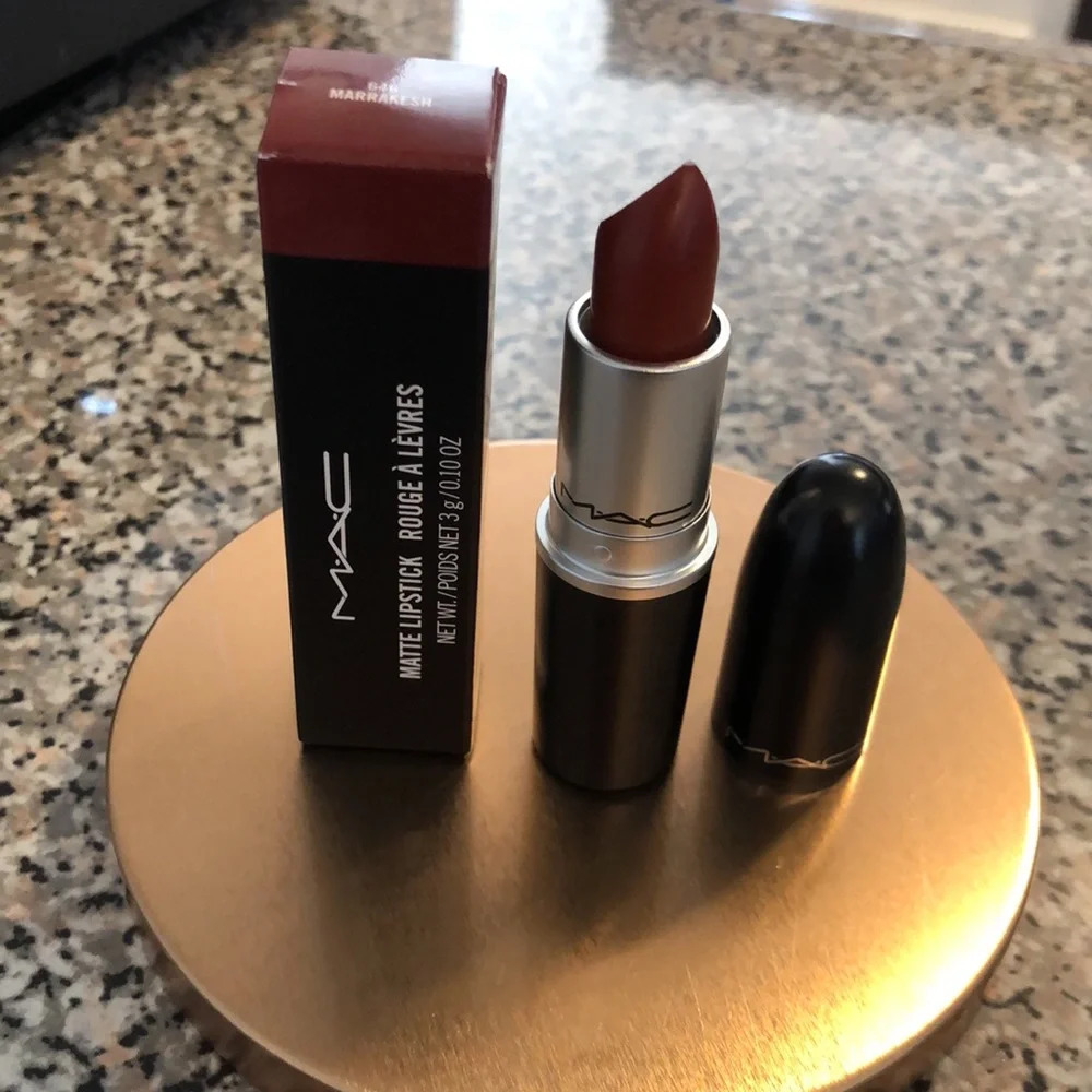 M.A.C Matte Lipstick 💄 - Picture 2 of 5